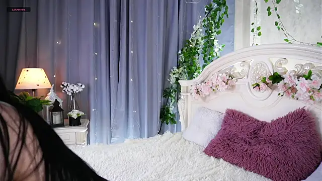 MelaineCore online show from June 17, 3:46 pm