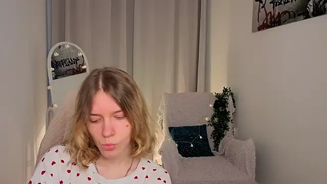 MilanaRayy online show from June 7, 5:36 am