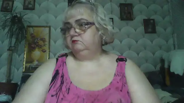 MarinaFarina53 online show from June 7, 7:04 am