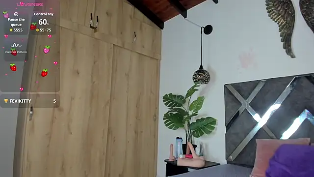 erika 222 online show from June 9, 11:53 am