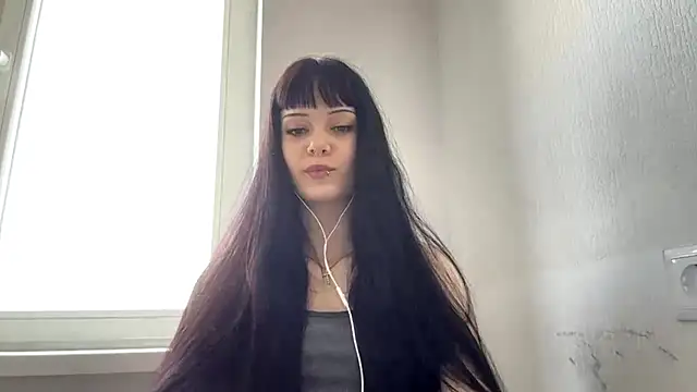 CharmaineElles online show from May 17, 2:49 pm