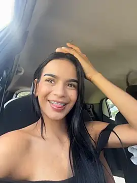 Melissa Rendon online show from June 27, 4:24 pm