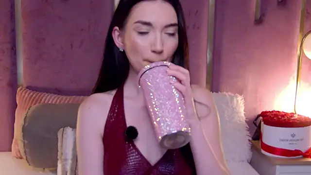 AliceSchuster online show from May 16, 6:27 am