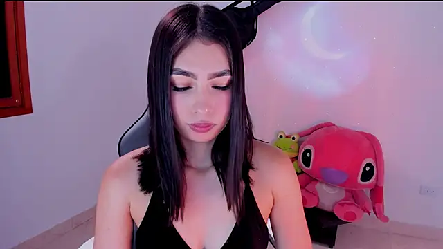 Scarleth Ferrec online show from May 31, 7:37 pm