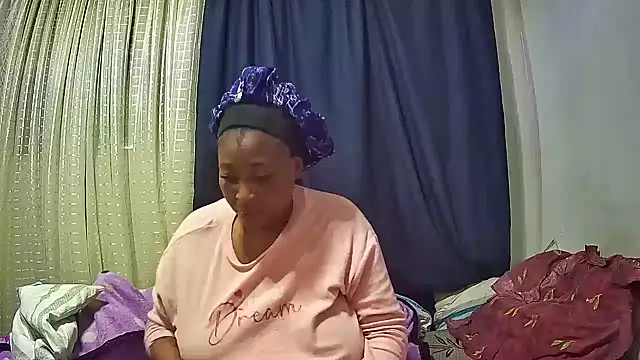 HottyBoobs5 online show from June 21, 8:13 pm