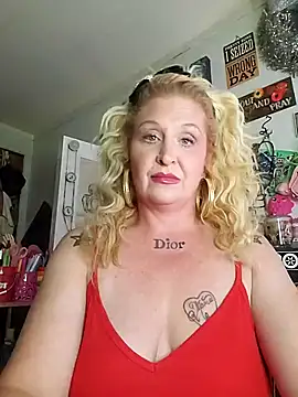 NutNmyGUTdaddy online show from August 2, 10:51 am