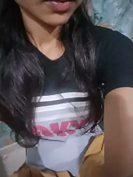 neha singh0 online show from June 3, 5:07 pm