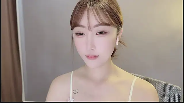 Aner333 online show from June 10, 1:49 am