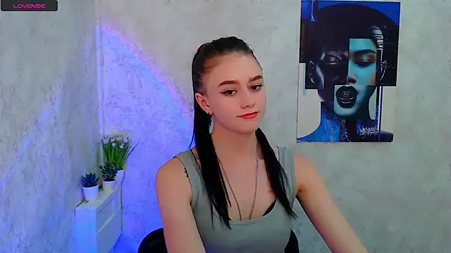 AprillXoxo online show from May 13, 8:47 pm
