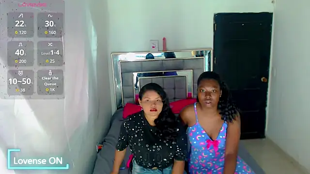 sexy duo girl online show from July 3, 8:26 pm