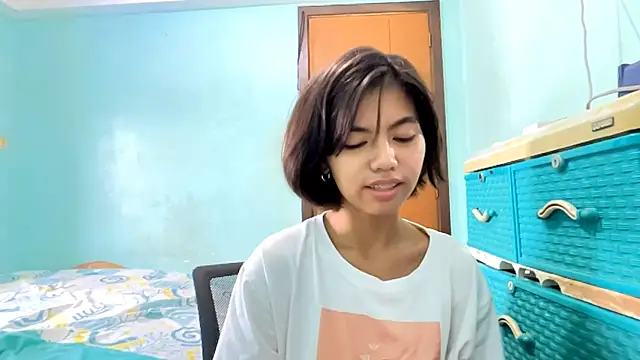 YukikoSchaefers online show from June 27, 3:40 am
