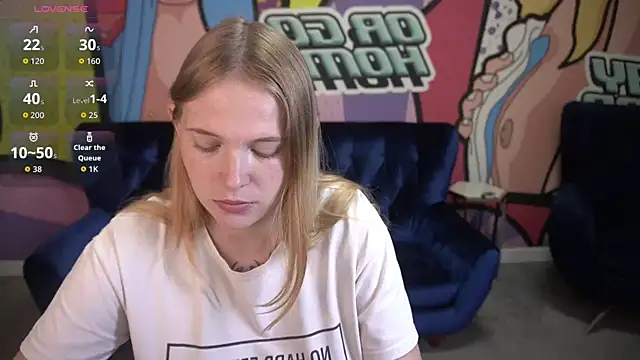 NikkyReyyy online show from June 26, 5:52 am