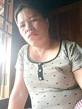 -Yeyi- online show from June 26, 8:48 am