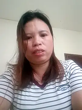 -Yeyi- online show from June 8, 1:50 am