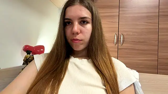 LaurindaStalford online show from July 8, 5:26 pm