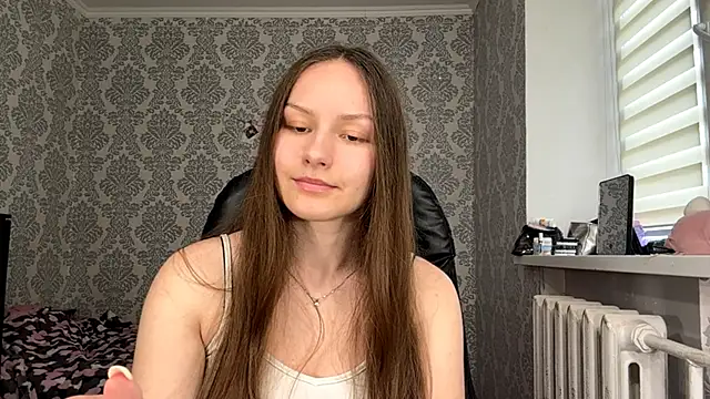 ShaylaChong online show from June 27, 12:22 pm