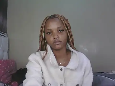 PrettyT5 online show from June 16, 11:00 am
