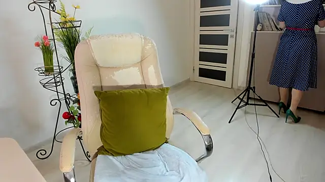 Vika73 online show from December 1, 12:19 pm