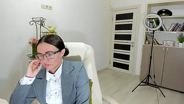 Vika73 online show from December 18, 2:44 pm