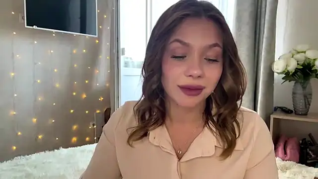 Lia be mine online show from July 3, 8:09 am