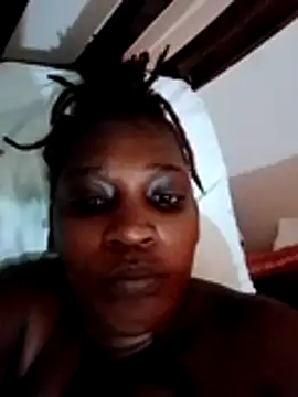 Queeny12 online show from July 8, 7:32 am