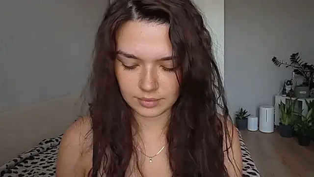 Vicki queen online show from June 29, 10:15 am