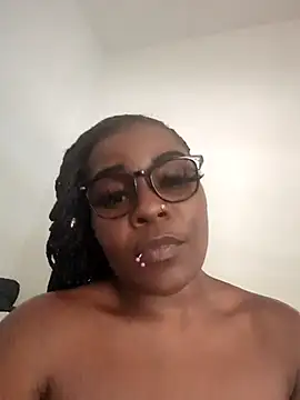 damnshegotass online show from July 8, 6:32 pm