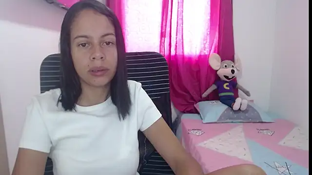 Valeria Santos  online show from June 30, 1:43 pm