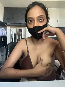 livia dolls online show from July 2, 4:40 am