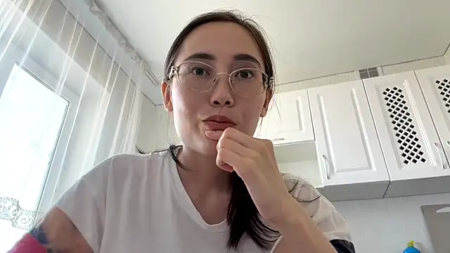 VickieTrudo online show from July 14, 11:26 am