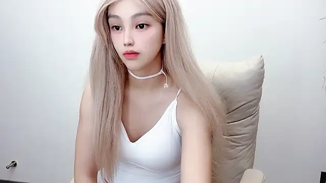 jiangjiang2005 online show from July 6, 4:09 pm