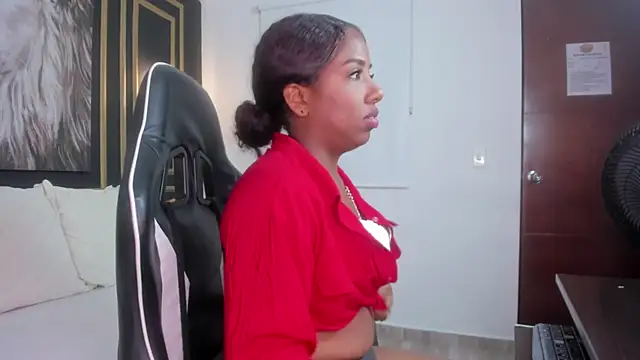 alondra bernet online show from May 27, 8:28 pm