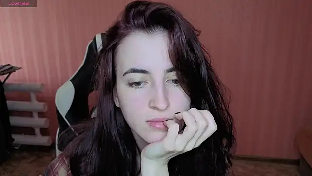 reaissss online show from May 28, 5:38 am