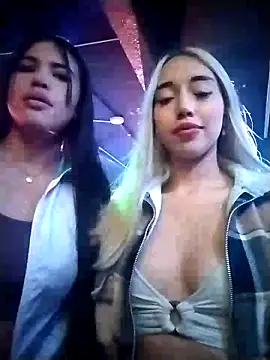Red LipsDuo online show from June 18, 2:35 am