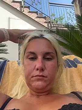 Sofia beee online show from July 3, 3:07 pm