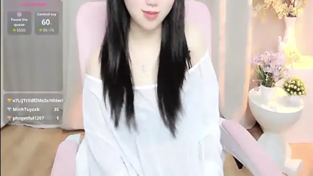 shynana online show from June 18, 2:57 am
