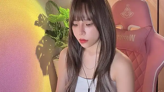 Jenny-Joo online show from June 3, 1:56 pm