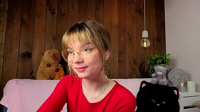 IvoryPesante online show from June 16, 2:45 am
