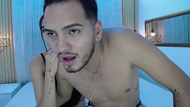 CarolinaySebas online show from July 11, 6:30 pm