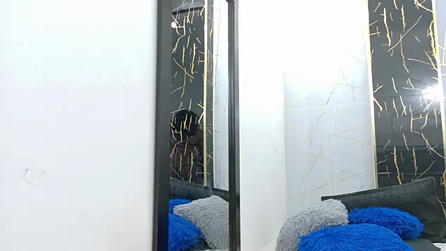 double temptation19 online show from July 8, 2:19 pm