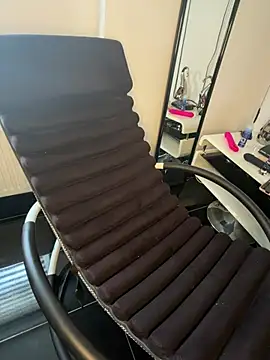 GymMoniMilf online show from July 23, 12:57 pm