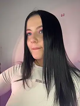 QueenL0la online show from May 31, 4:46 pm