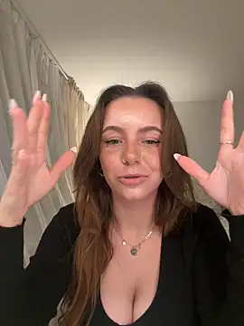 Cherry-Bean online show from June 15, 4:40 pm