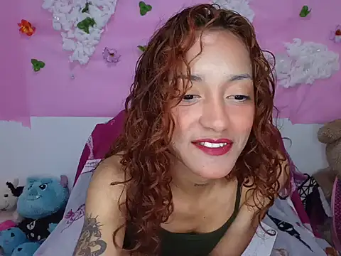 Elii petit1 online show from June 6, 11:33 pm