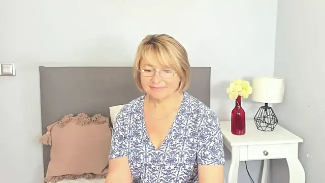 MarieneHot online show from June 5, 6:52 am