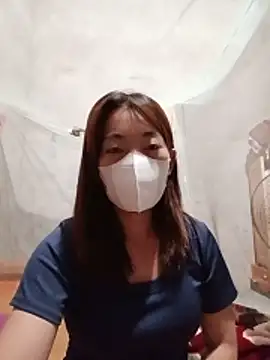 -Trinina- online show from June 18, 3:39 pm
