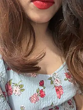 Yours riya11 online show from June 9, 1:49 am