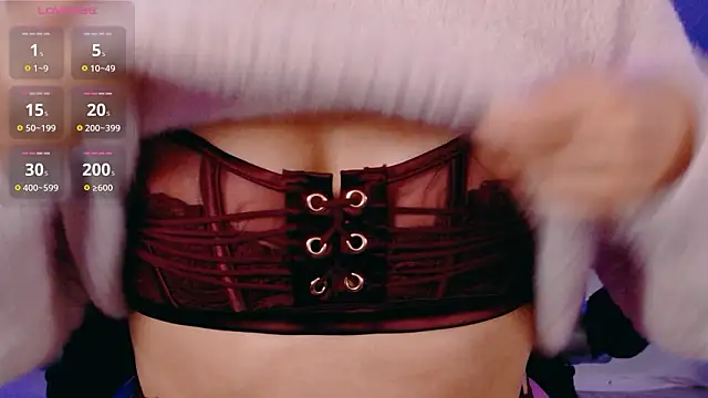 LindaWhite  online show from January 31, 10:08 pm