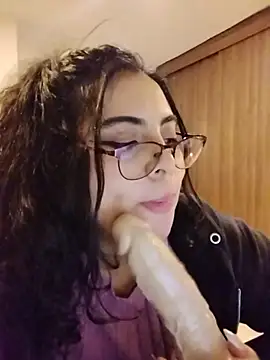 Roxxy Sade online show from July 5, 3:35 am