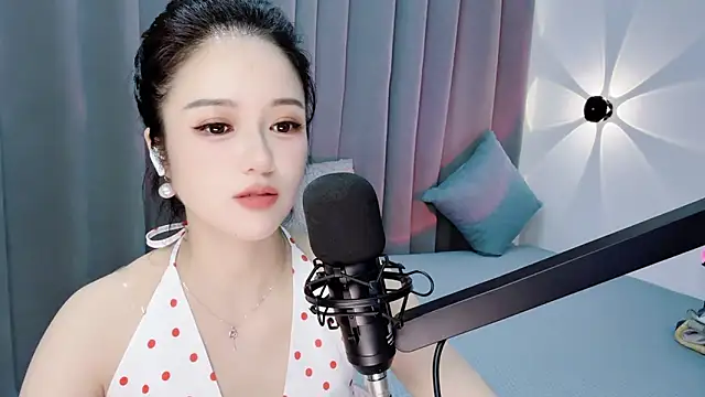 Momo-Wow online show from July 13, 8:04 am